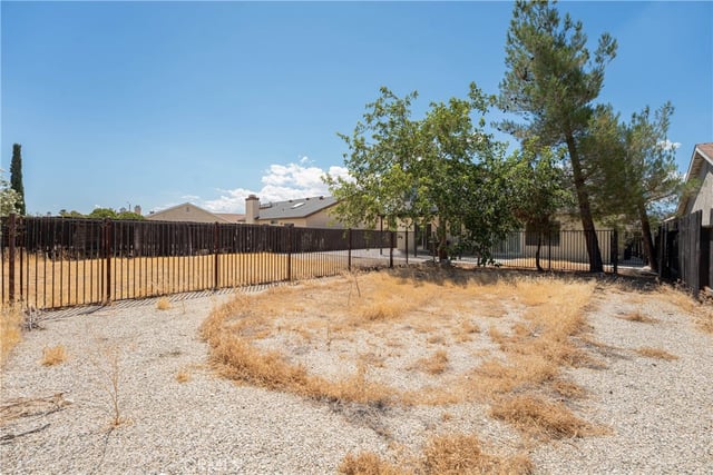 5347 E Avenue R11, Palmdale, CA 93552 — photo 30 of 34