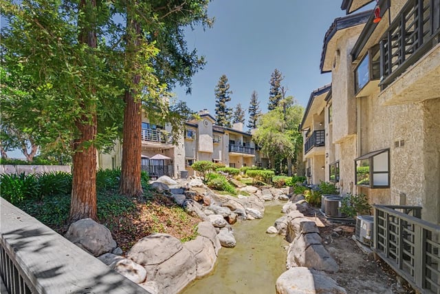 5738 Skyview Way Unit B, Agoura Hills, CA 91301 — photo 4 of 28