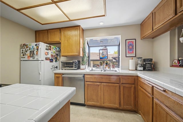 5738 Skyview Way Unit B, Agoura Hills, CA 91301 — photo 9 of 28