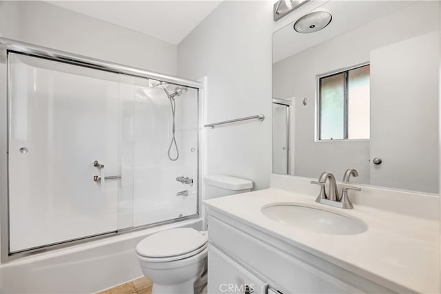 7308 Corbin Avenue G, Reseda, CA 91335 — photo 8 of 22