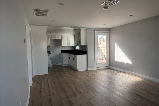10603 S Osage, Inglewood, CA 90304 — photo 16 of 23