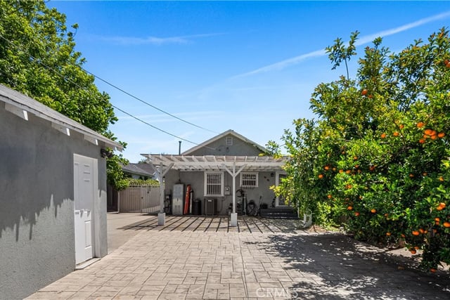 1849 W 38th Street, Los Angeles, CA 90062 — photo 29 of 32