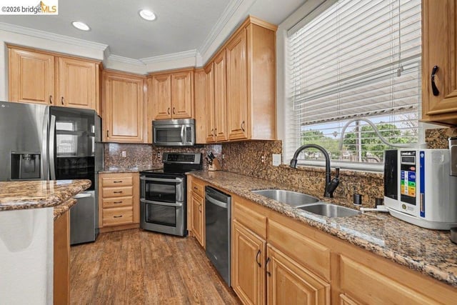 3660 Walnut Blvd, Brentwood, CA 94513 — photo 11 of 34