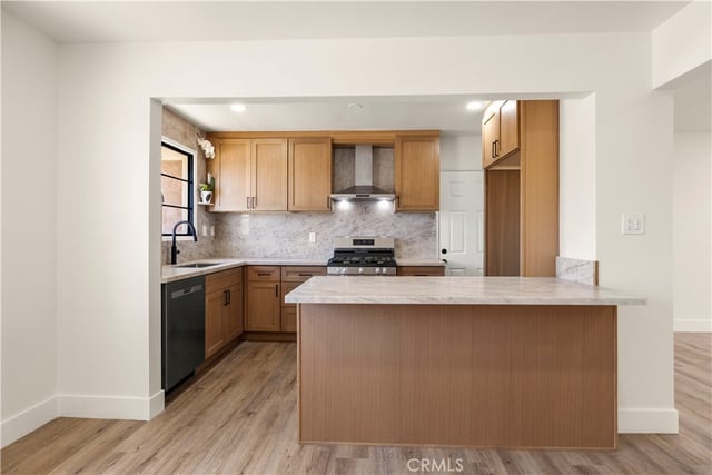 4072 Hillcrest Drive C, Los Angeles, CA 90008 — photo 12 of 31