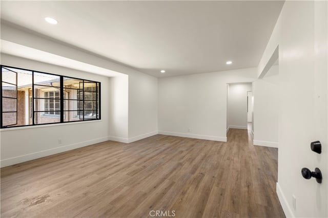 4072 Hillcrest Drive C, Los Angeles, CA 90008 — photo 4 of 31