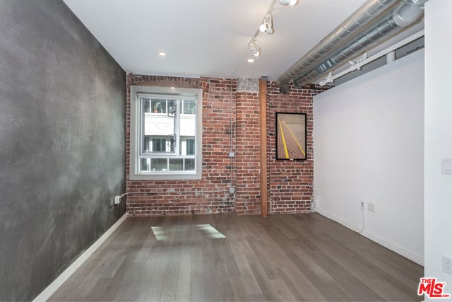527 Molino Street 202, Los Angeles, CA 90013 — photo 12 of 31