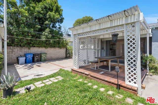 14348 Collins Street, Sherman Oaks, CA 91401 — photo 29 of 32