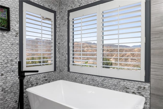 14266 Sequoia, Canyon Country, CA 91387 — photo 22 of 31