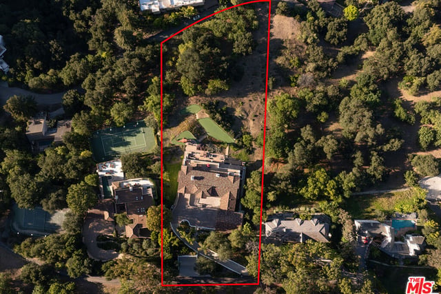 14655 Mulholland Drive, Los Angeles, CA 90077 — photo 3 of 35