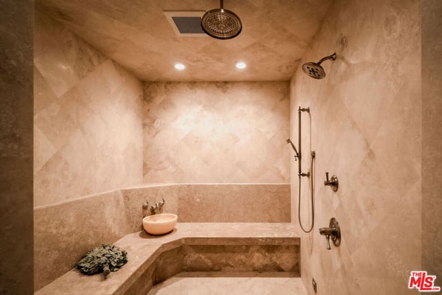 1350 Benedict Canyon Drive, Beverly Hills, CA 90210 — photo 13 of 18