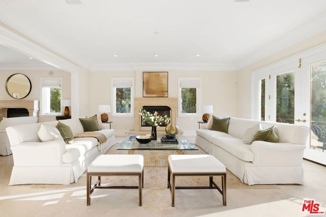 1350 Benedict Canyon Drive, Beverly Hills, CA 90210 — photo 2 of 18