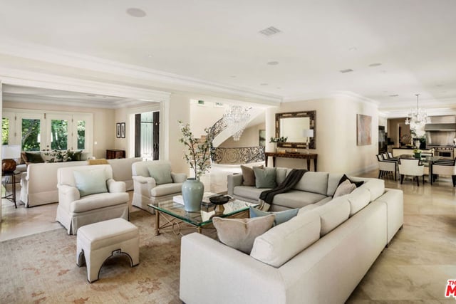 1350 Benedict Canyon Drive, Beverly Hills, CA 90210 — photo 3 of 18