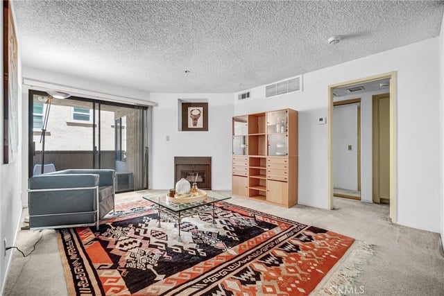 35 Linden Ave Unit 304, Long Beach, CA 90802 — photo 27 of 39