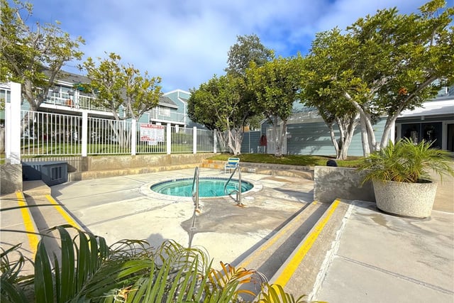 6008 Bixby Village 42, Long Beach, CA 90803 — photo 22 of 23
