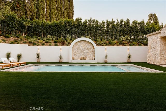 16933 Bosque Drive, Encino, CA 91436 — photo 38 of 50