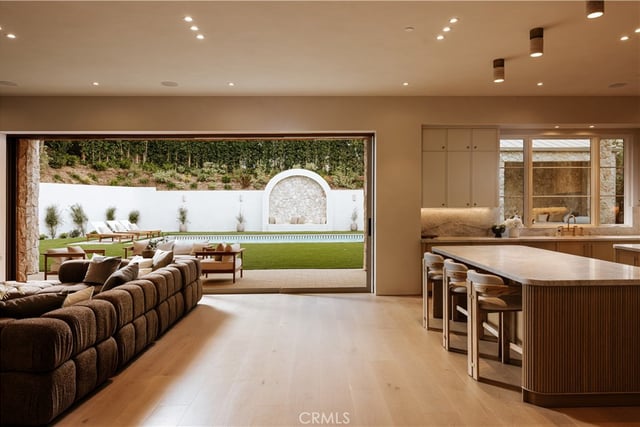 16933 Bosque Drive, Encino, CA 91436 — photo 9 of 50