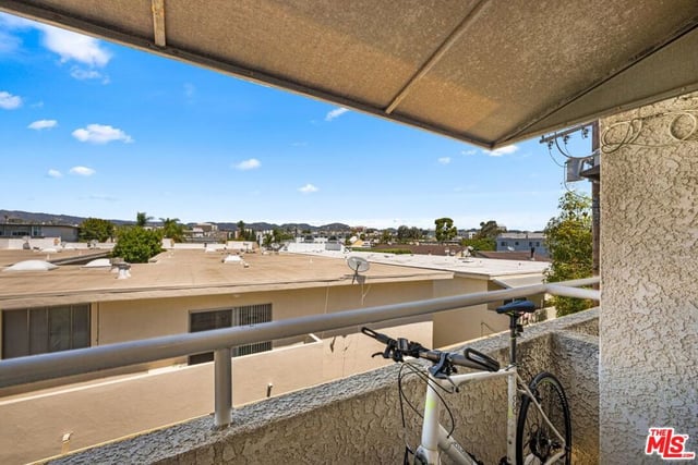 12001 Goshen Avenue 303, Los Angeles, CA 90049 — photo 21 of 25