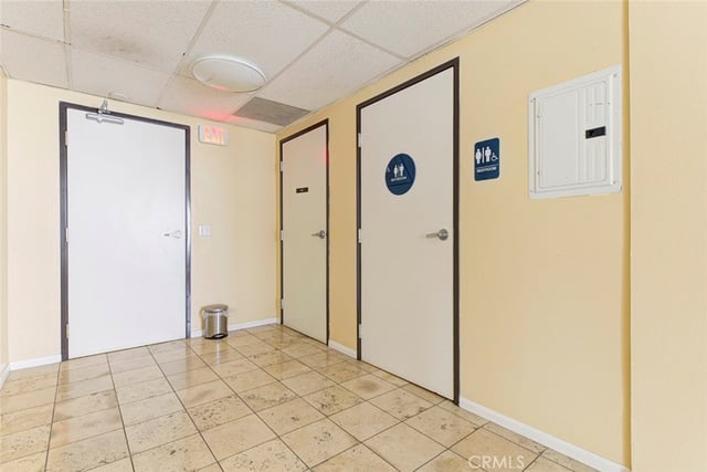 11124 Burbank Boulevard 101, North Hollywood, CA 91601 — photo 13 of 37
