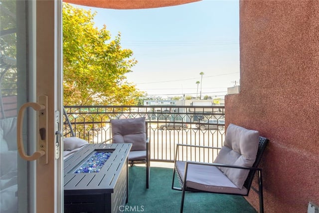 11124 Burbank Boulevard 101, North Hollywood, CA 91601 — photo 32 of 37