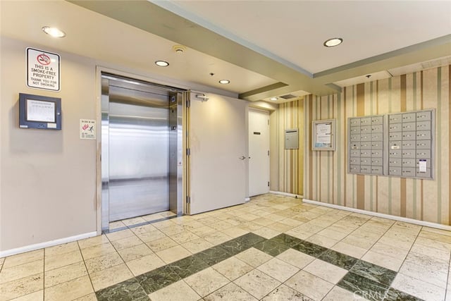 11124 Burbank Boulevard 101, North Hollywood, CA 91601 — photo 6 of 37