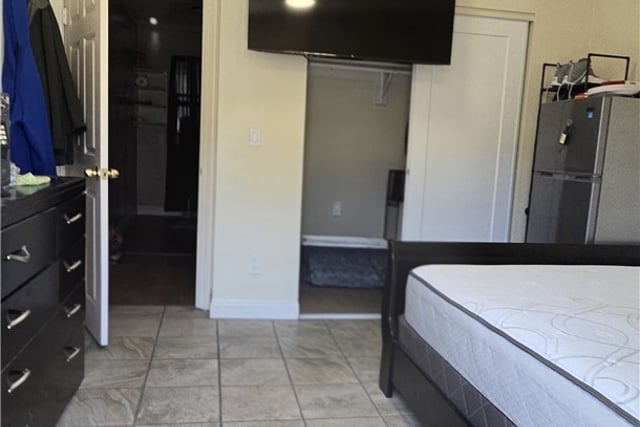 700 W 77th, Los Angeles, CA 90044 — photo 12 of 27