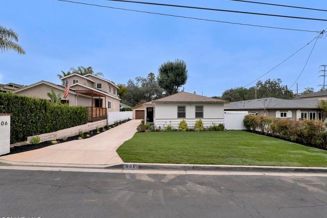 606 Hodencamp Road, Thousand Oaks, CA 91360 — photo 4 of 39