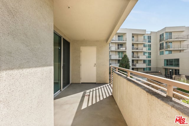 267 S San Pedro Street 213, Los Angeles, CA 90012 — photo 15 of 40