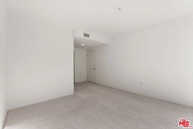 267 S San Pedro Street 213, Los Angeles, CA 90012 — photo 23 of 40