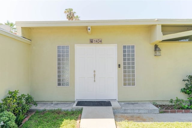 1434 E Holly Oak Drive, West Covina, CA 91791 — photo 5 of 36