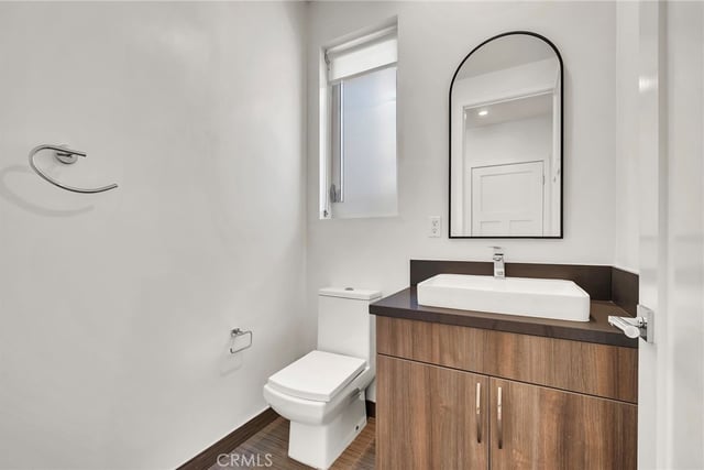 1715 Armacost Avenue 2, Los Angeles, CA 90025 — photo 14 of 45