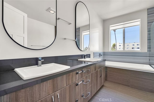 1715 Armacost Avenue 2, Los Angeles, CA 90025 — photo 28 of 45