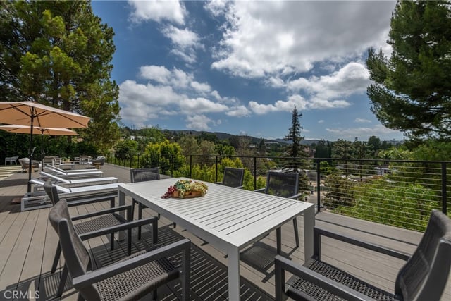 17977 Medley Drive, Encino, CA 91316 — photo 42 of 51