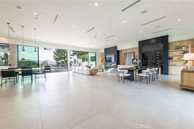 17977 Medley Drive, Encino, CA 91316 — photo 9 of 51