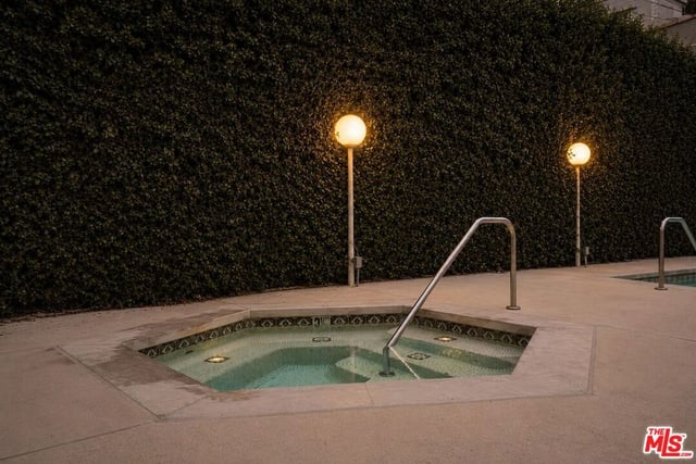 1942 Grace Avenue 217, Los Angeles, CA 90068 — photo 19 of 26