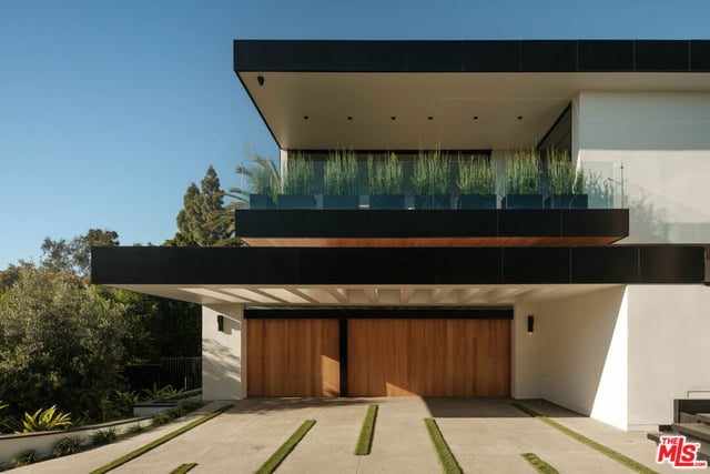 11507 Orum Road, Los Angeles, CA 90049 — photo 17 of 26