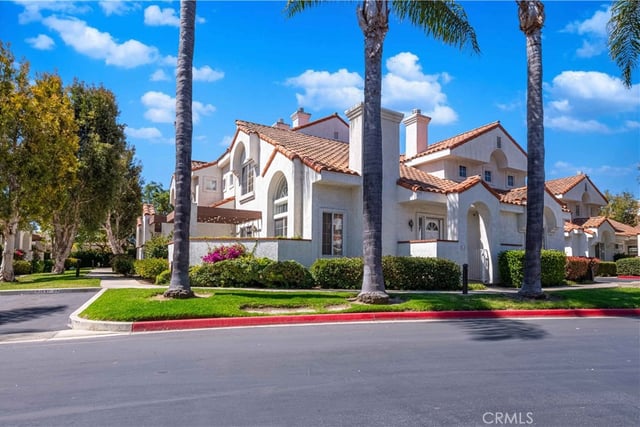 268 Camino Cortina, Camarillo, CA 93010 — photo 4 of 65