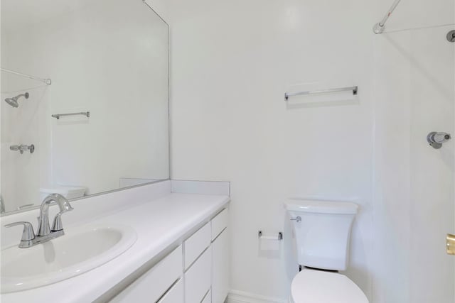 525 S Shelton Street 205, Burbank, CA 91506 — photo 22 of 33
