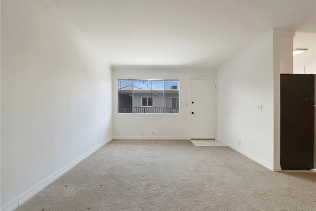 525 S Shelton Street 205, Burbank, CA 91506 — photo 8 of 33