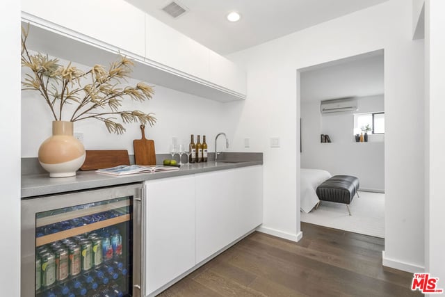 9834 Wanda Park Drive, Beverly Hills, CA 90210 — photo 33 of 38