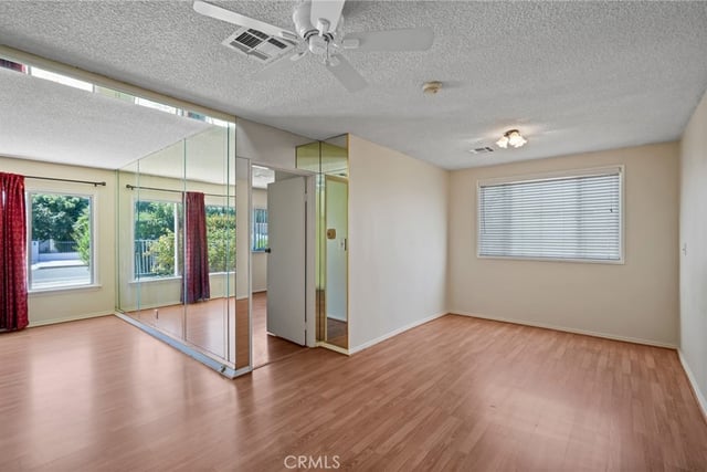 15841 Marlin Place, Lake Balboa, CA 91406 — photo 14 of 48