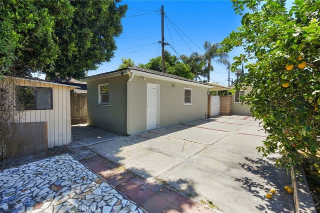 15841 Marlin Place, Lake Balboa, CA 91406 — photo 40 of 48