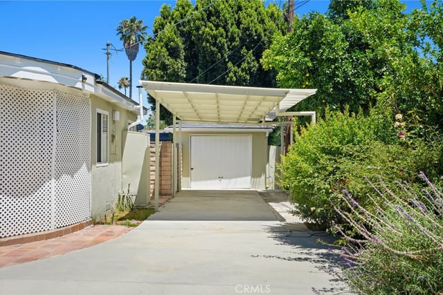 15841 Marlin Place, Lake Balboa, CA 91406 — photo 7 of 48