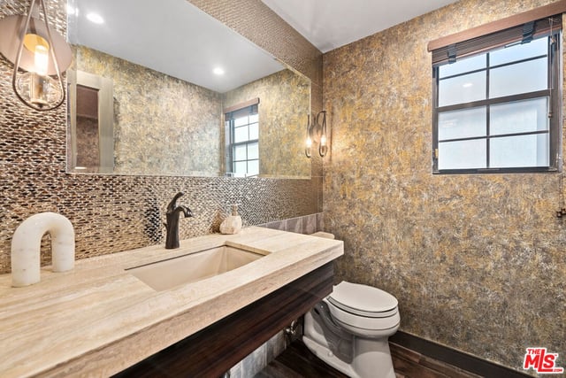 36 Navy Street 3, Venice, CA 90291 — photo 18 of 24