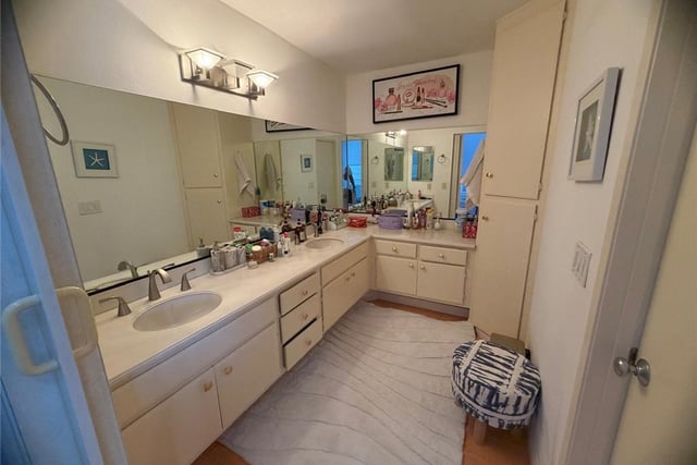 26341 Rainbow Glen Drive, Newhall, CA 91321 — photo 13 of 24