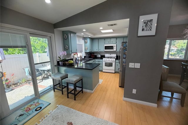 26341 Rainbow Glen Drive, Newhall, CA 91321 — photo 7 of 24