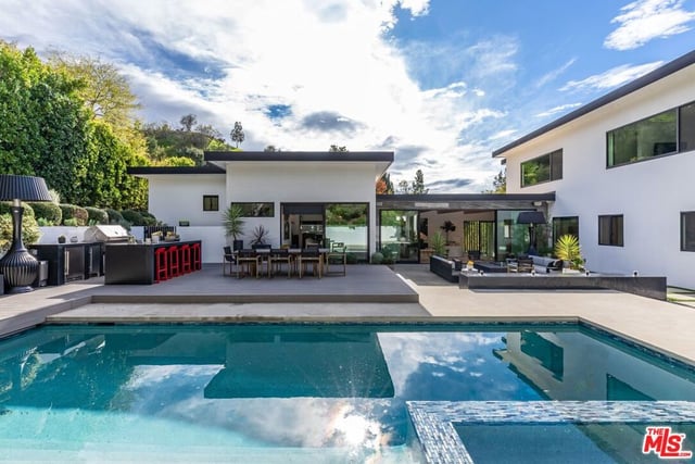 9455 Eden Drive, Beverly Hills, CA 90210 — photo 2 of 34