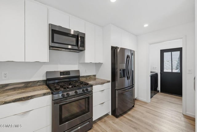 9218 Slater Terrace, Chatsworth, CA 91311 — photo 14 of 33