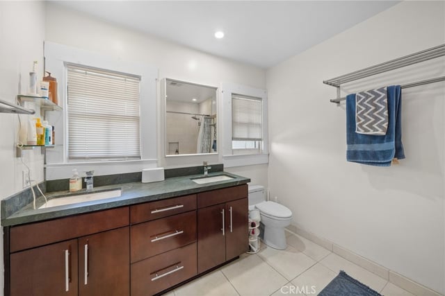 2251 Cambridge Street, Los Angeles, CA 90006 — photo 13 of 23