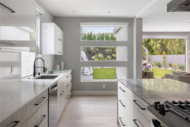 4731 Topanga Canyon Boulevard, Woodland Hills, CA 91364 — photo 11 of 56