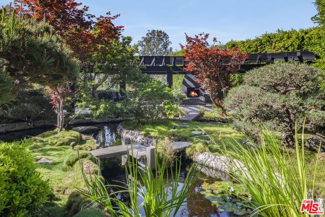 900 Napoli Drive, Pacific Palisades, CA 90272 — photo 16 of 22